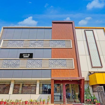 Super Hotel O Perungalathur Near Bus Stand Chennai Esterno foto